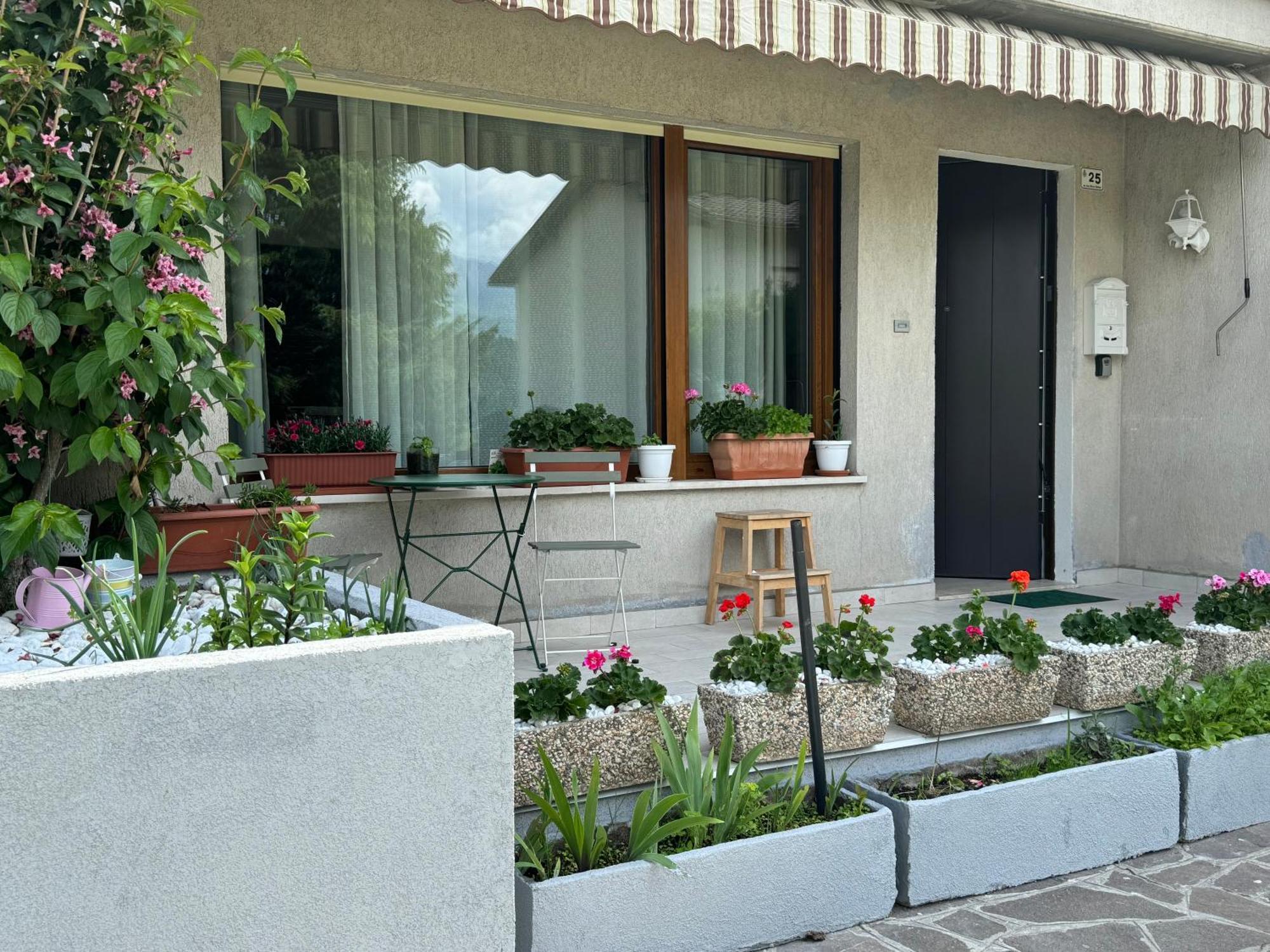 Green House Next - Lovely Apartment For Family And Free Parking 레비코온천 외부 사진
