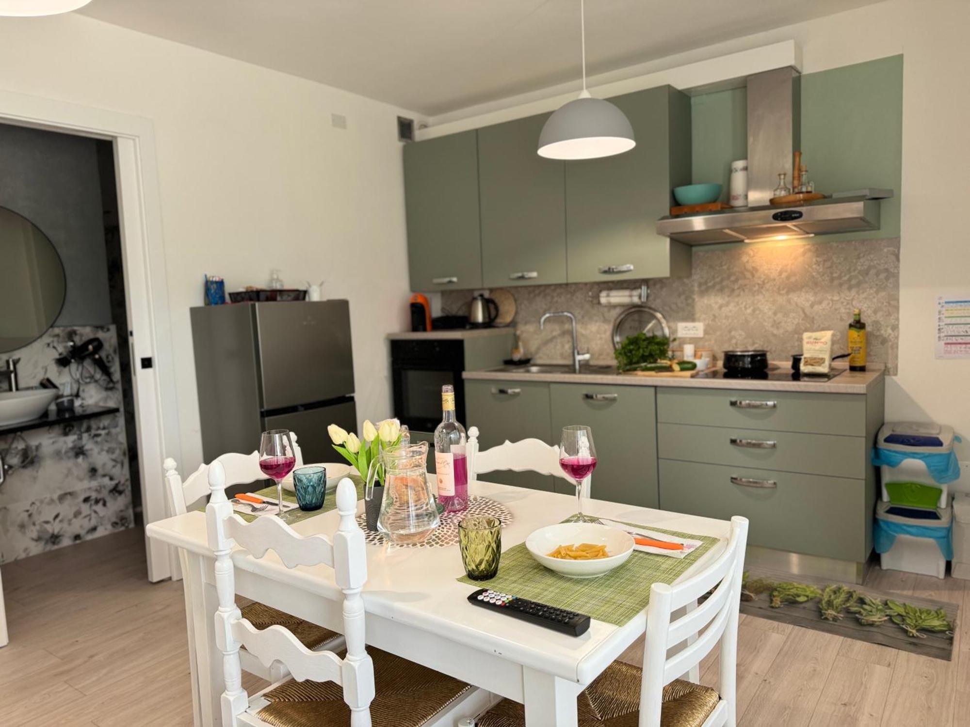 Green House Next - Lovely Apartment For Family And Free Parking 레비코온천 외부 사진